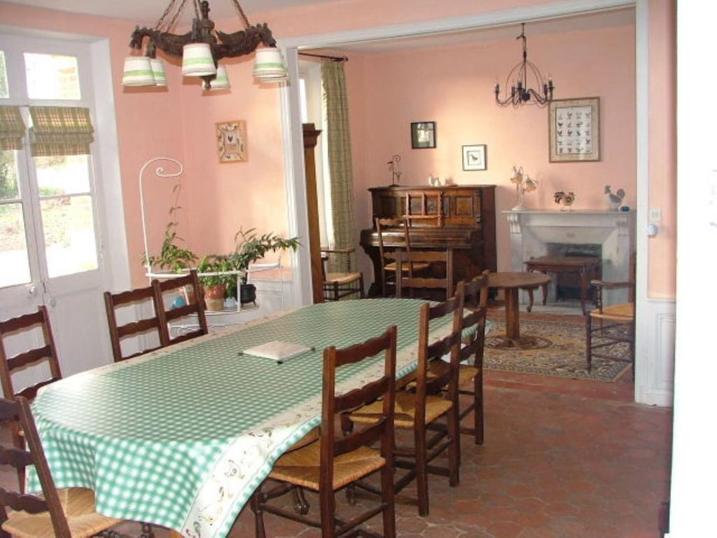 לינה וארוחת בוקר Froissy  Chez Francine Et Xavier מראה חיצוני תמונה